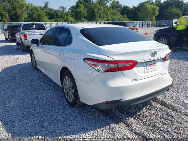2018 TOYOTA CAMRY LE 3