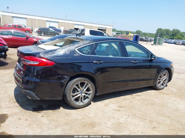 2019 FORD FUSION SEL 13