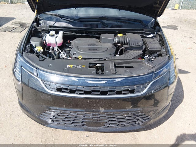 2027 CHRYSLER PACIFICA 10