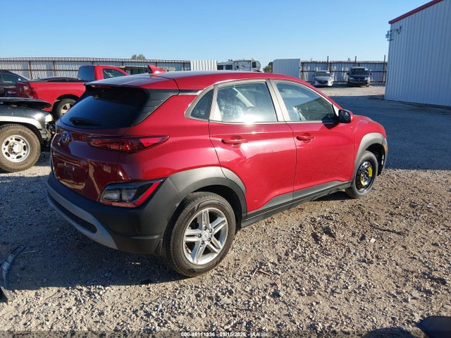 2022 HYUNDAI KONA SE 4