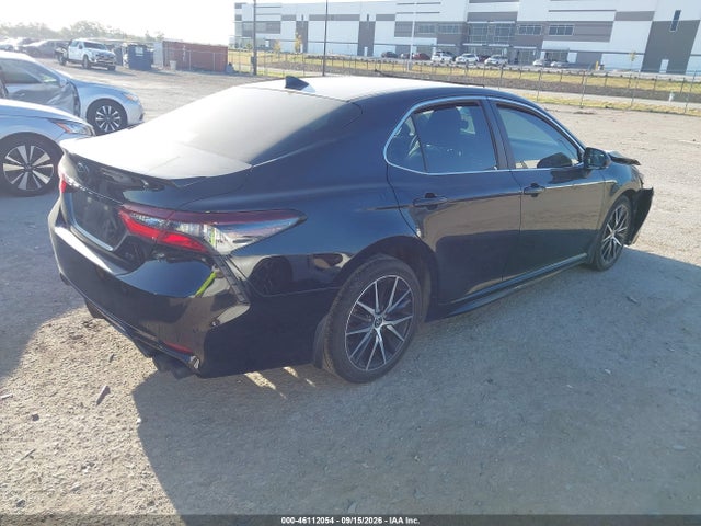 2023 TOYOTA CAMRY SE 4