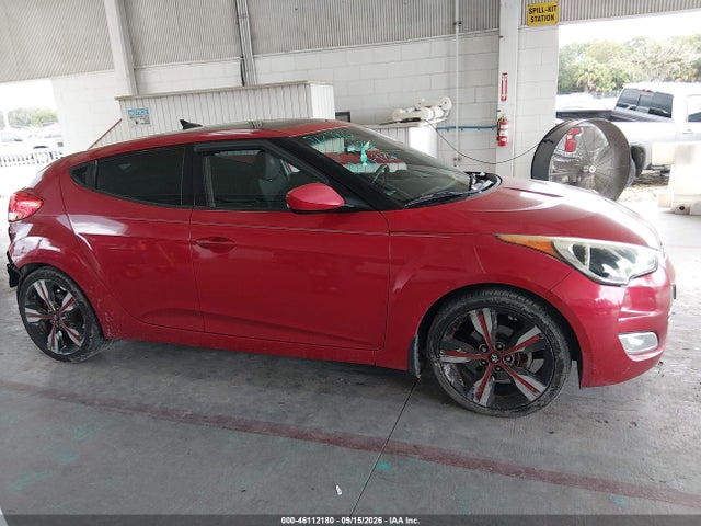 2017 HYUNDAI VELOSTER VALUE EDITION 13