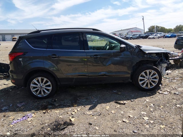 2019 FORD ESCAPE SEL 14