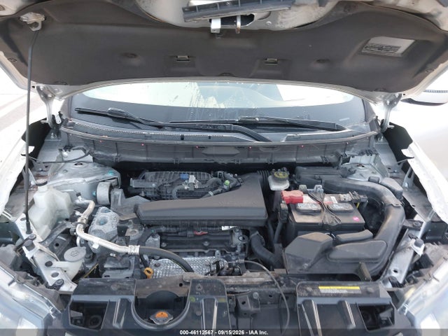 2017 NISSAN ROGUE SV 10