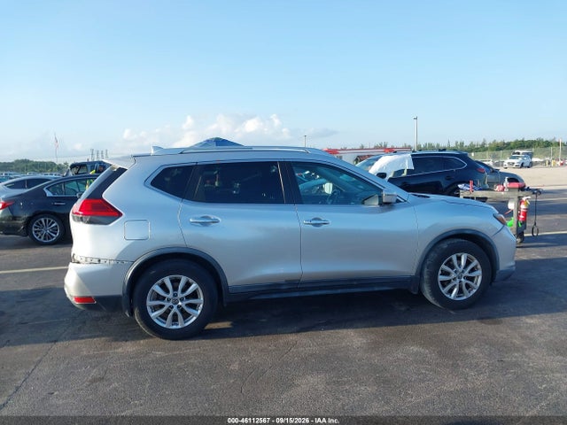 2017 NISSAN ROGUE SV 12