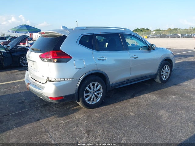 2017 NISSAN ROGUE SV 4