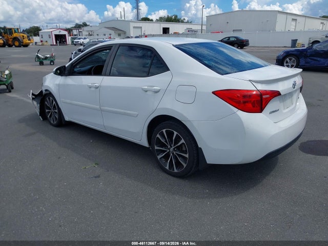 2017 TOYOTA COROLLA SE 3