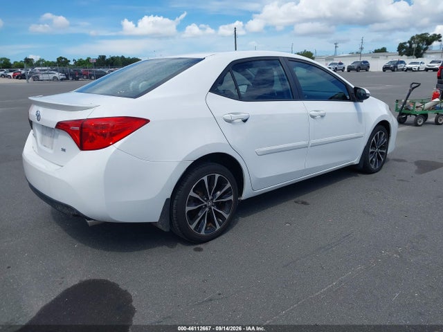 2017 TOYOTA COROLLA SE 4
