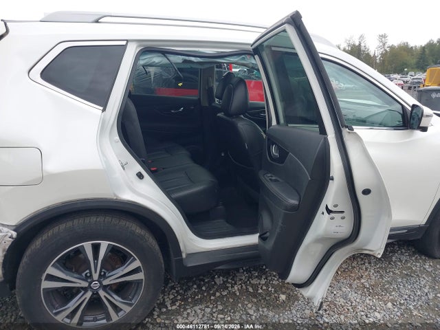2017 NISSAN ROGUE SL 8