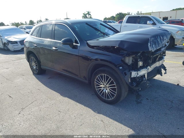 2025 Mercedes-Benz GLC 300 SUV