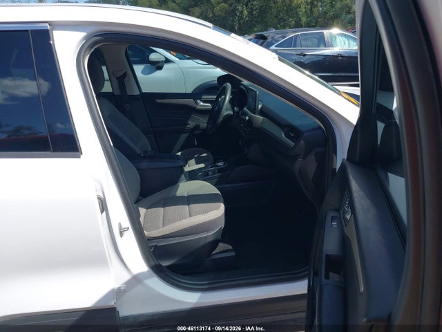 2021 FORD ESCAPE SE 5