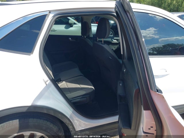 2021 FORD ESCAPE SE 8