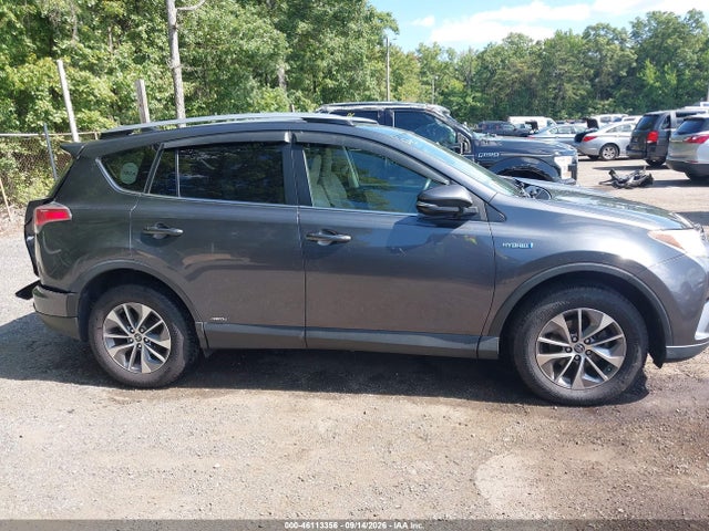 2017 TOYOTA RAV4 HYBRID XLE 13