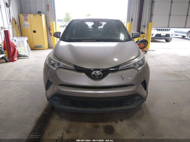 2019 TOYOTA C-HR LE 12