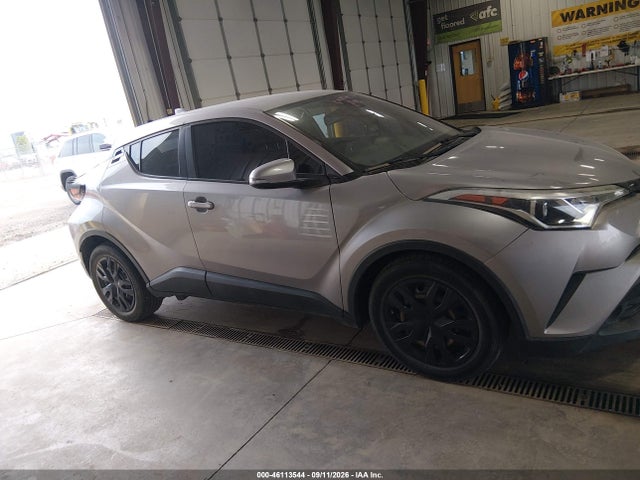 2019 TOYOTA C-HR LE 13