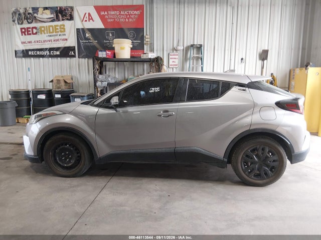 2019 TOYOTA C-HR LE 14