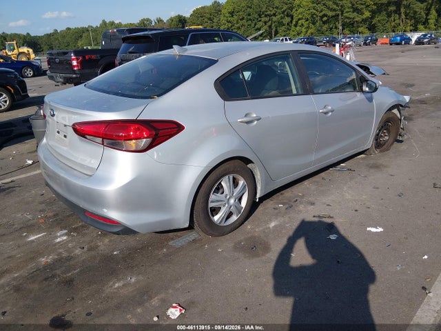 2017 KIA FORTE LX 4