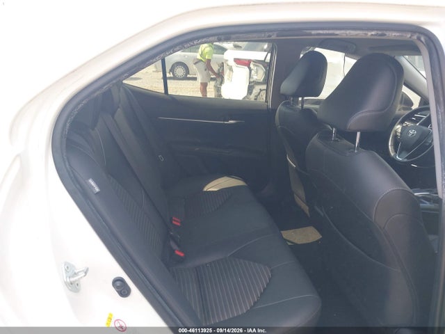 2018 TOYOTA CAMRY SE 8
