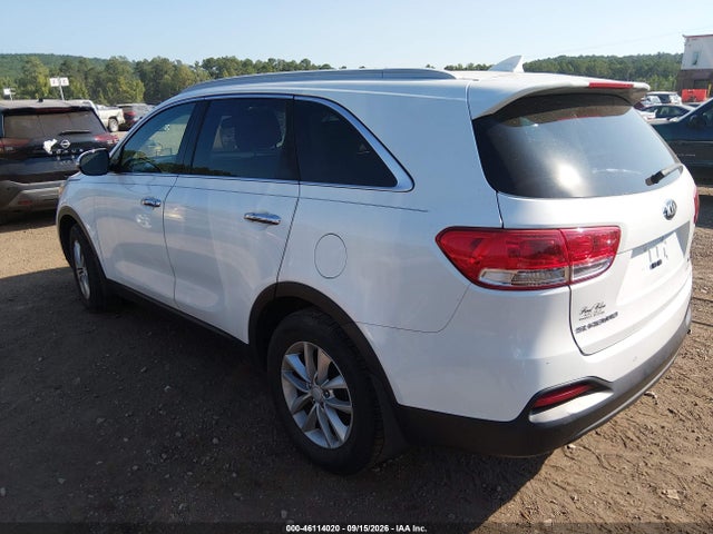 2017 KIA SORENTO 2.4L LX 3