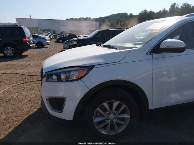 2017 KIA SORENTO 2.4L LX 6