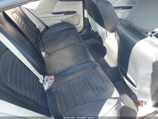 2017 HONDA ACCORD LX 8