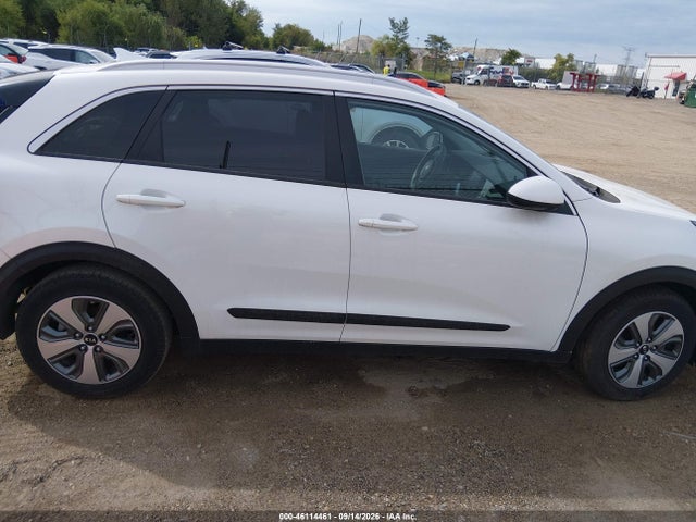 2021 KIA NIRO LX 12