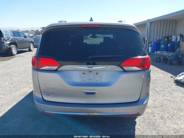 2019 CHRYSLER PACIFICA TOURING L 17
