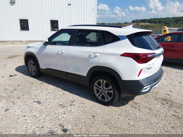 2021 KIA SELTOS S 3