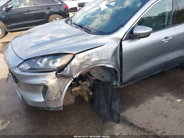 2021 FORD ESCAPE SE 6