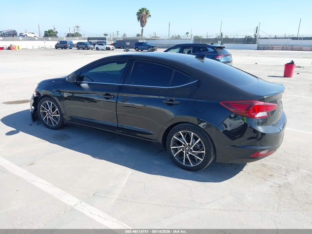 2019 HYUNDAI ELANTRA LIMITED 3