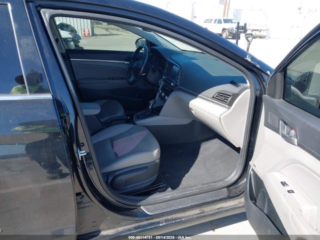 2019 HYUNDAI ELANTRA LIMITED 5