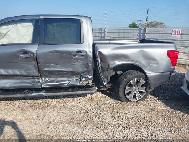 2017 NISSAN TITAN SL 18