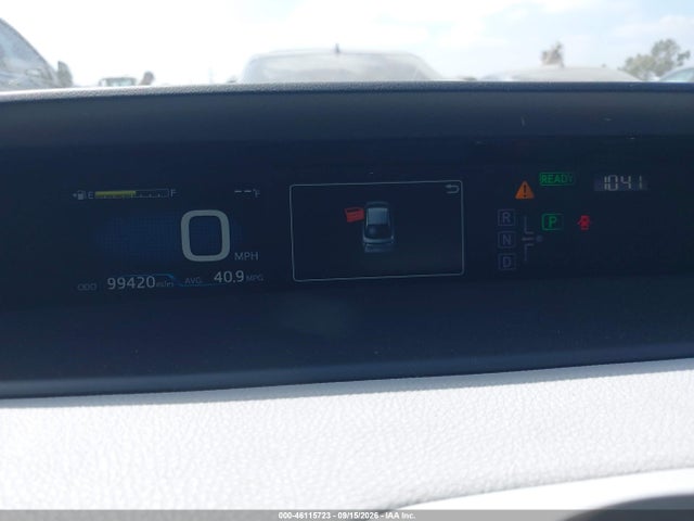 2017 TOYOTA PRIUS TWO 7