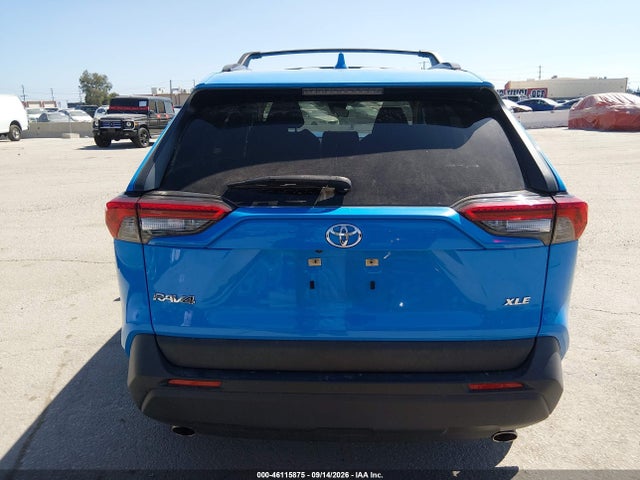 2020 TOYOTA RAV4 XLE 15