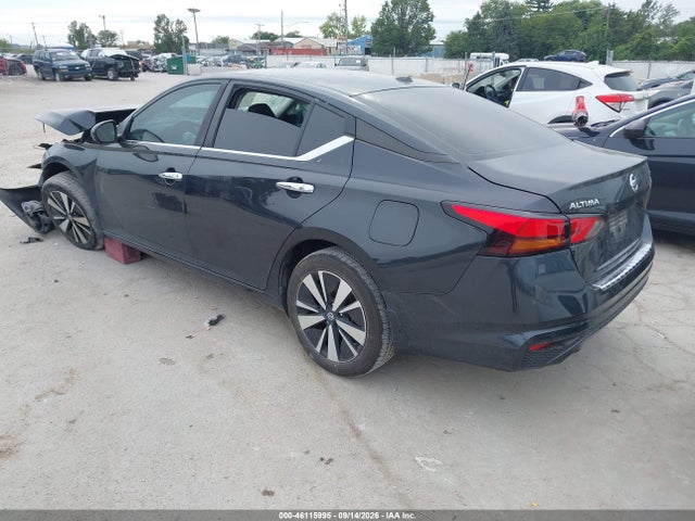 2021 NISSAN ALTIMA SV FWD 3