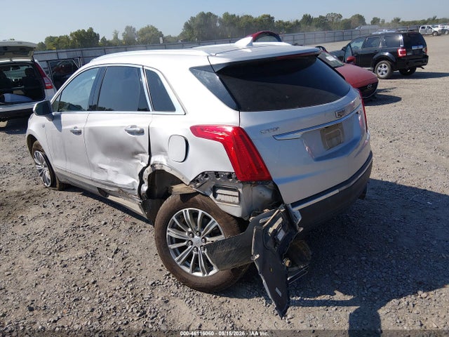2017 CADILLAC XT5 LUXURY 3
