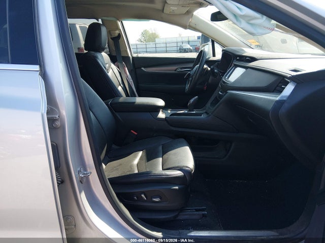 2017 CADILLAC XT5 LUXURY 5