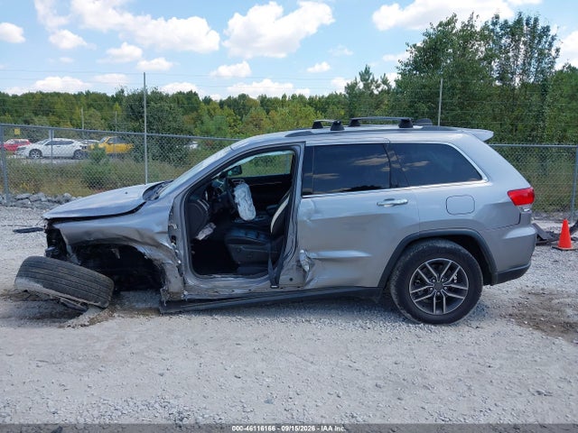 2019 JEEP GRAND CHEROKEE LIMITED 4X4 9