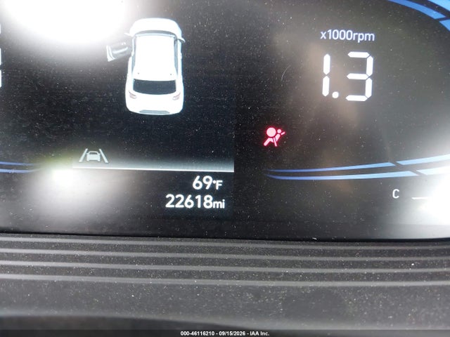2024 HYUNDAI VENUE LIMITED 16