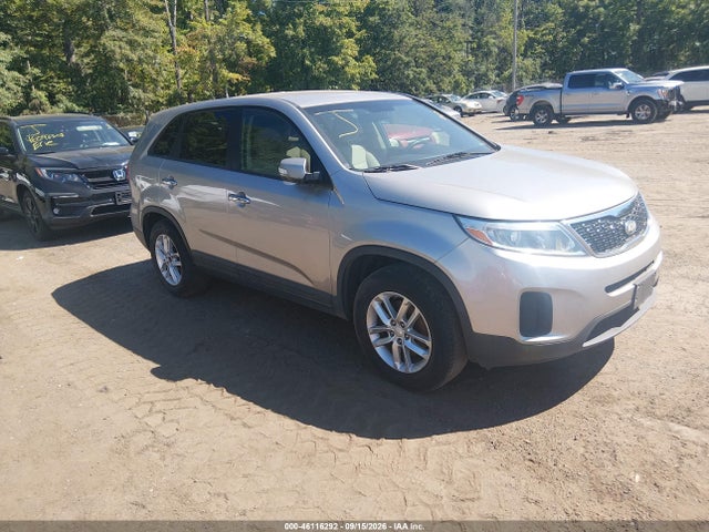 2014 KIA SORENTO LX