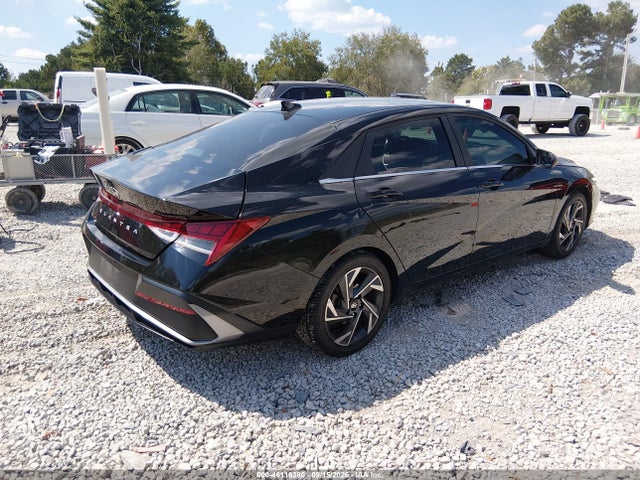2024 HYUNDAI ELANTRA SEL 4