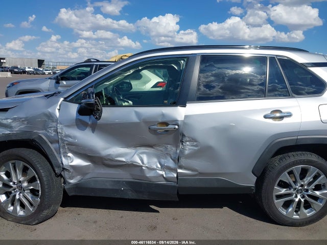 2021 TOYOTA RAV4 LIMITED 14