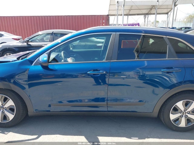 2019 KIA NIRO LX 14