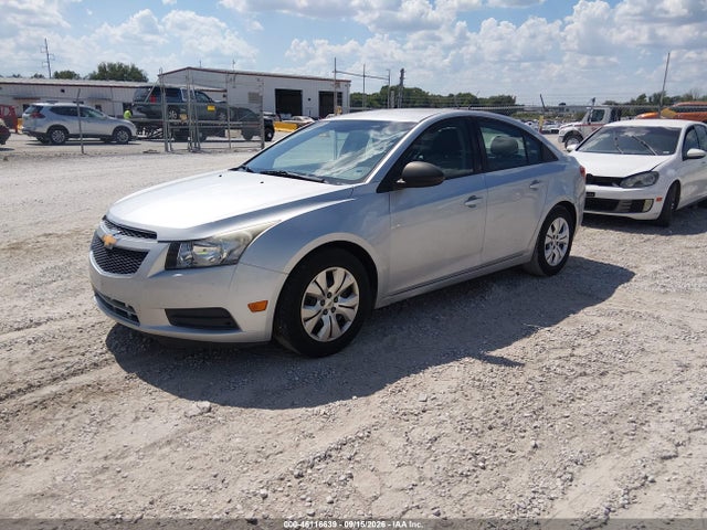 صورة 2 لـ 2013 Chevrolet CRUZE LS AUTO