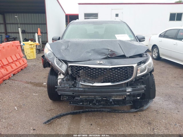 2017 KIA SEDONA LX 13