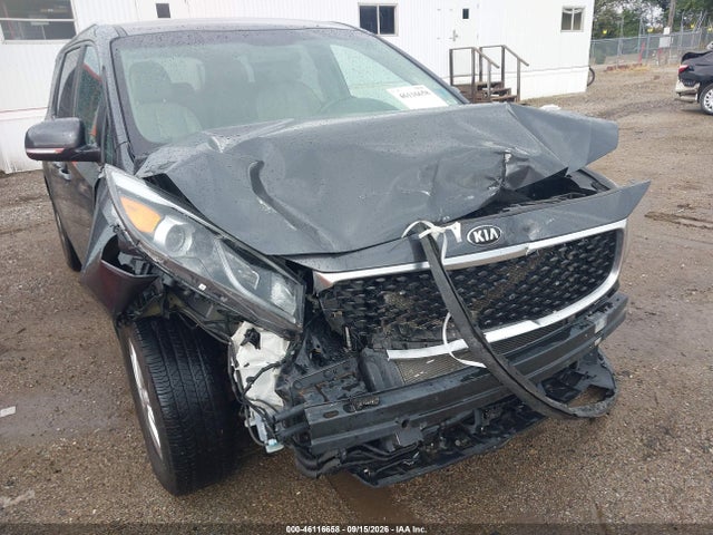 2017 KIA SEDONA LX 19
