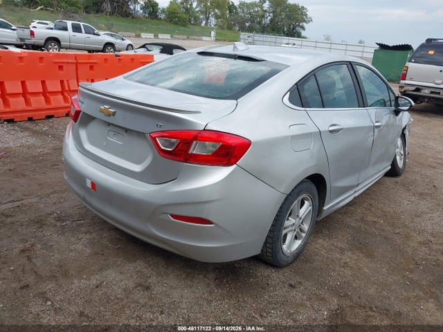 2017 CHEVROLET CRUZE LT AUTO 4