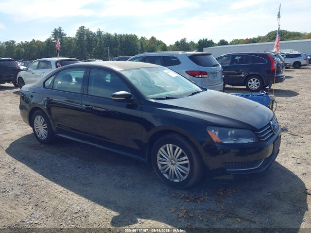 2014 Volkswagen PASSAT 1.8T S photo 1