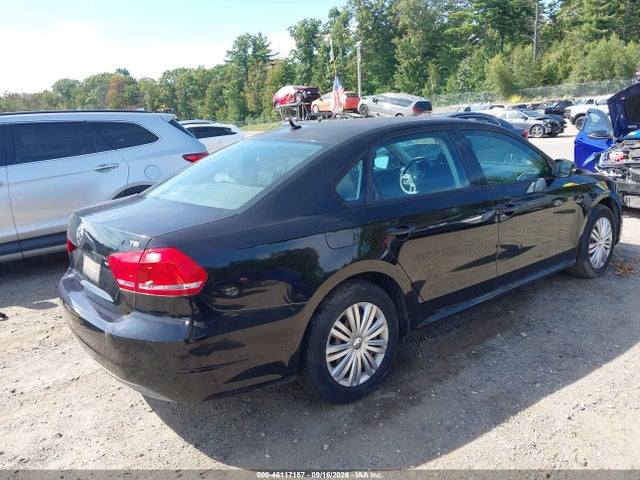2014 Volkswagen PASSAT 1.8T S photo 4