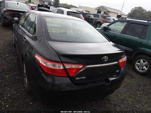 2017 TOYOTA CAMRY SE 15